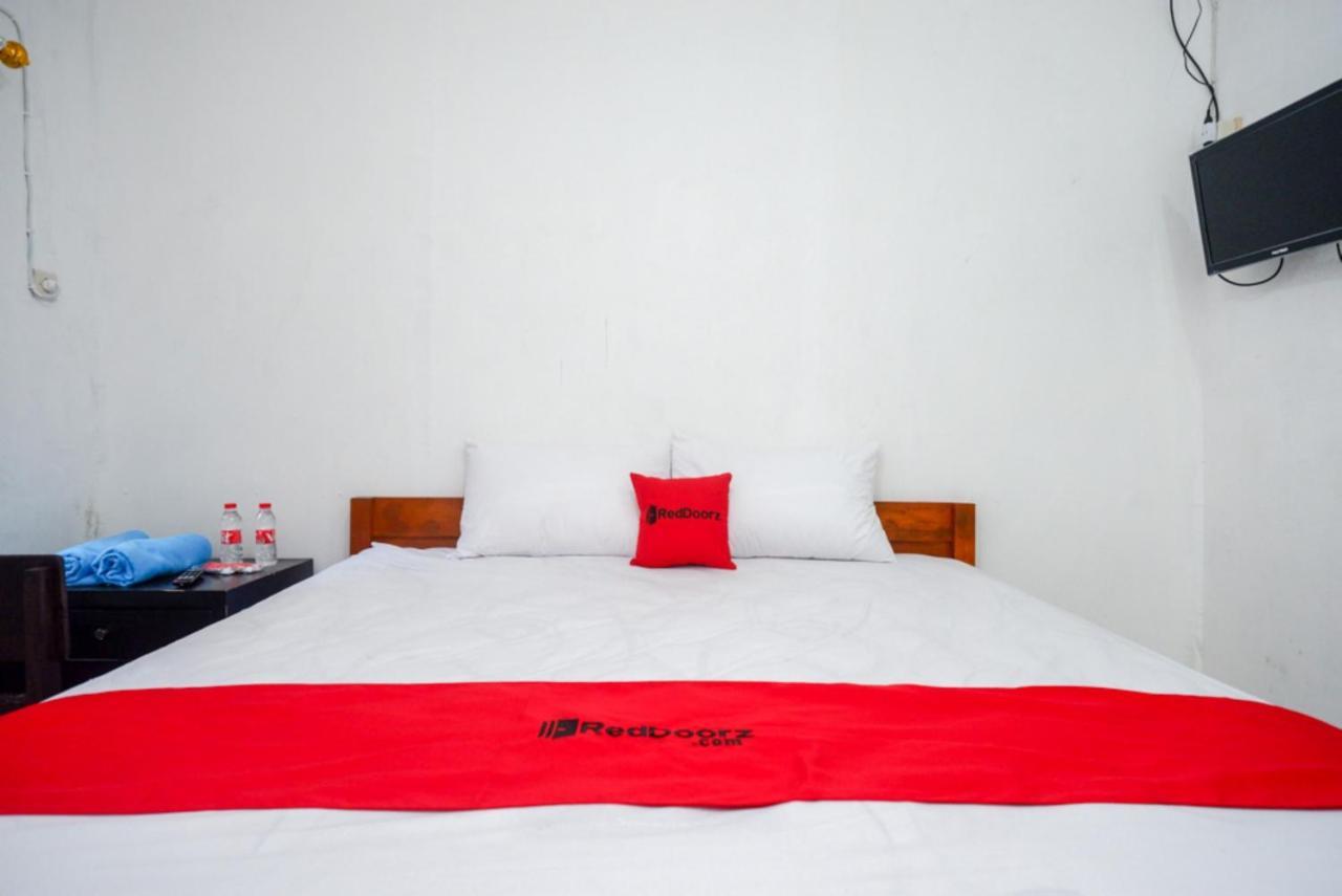 Reddoorz Syariah @ Ndalem Kembang Sore Джокьякарта Экстерьер фото