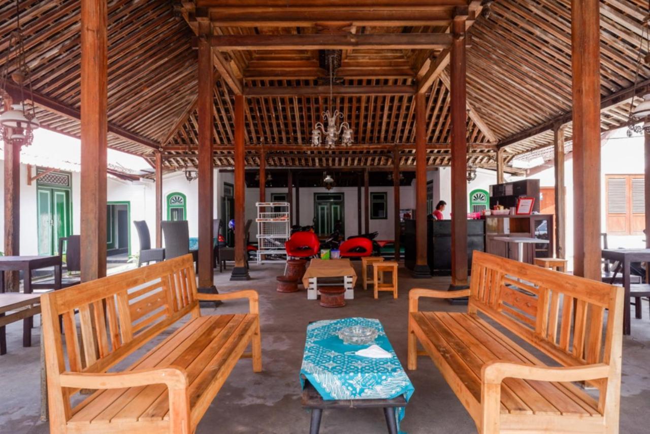 Reddoorz Syariah @ Ndalem Kembang Sore Джокьякарта Экстерьер фото